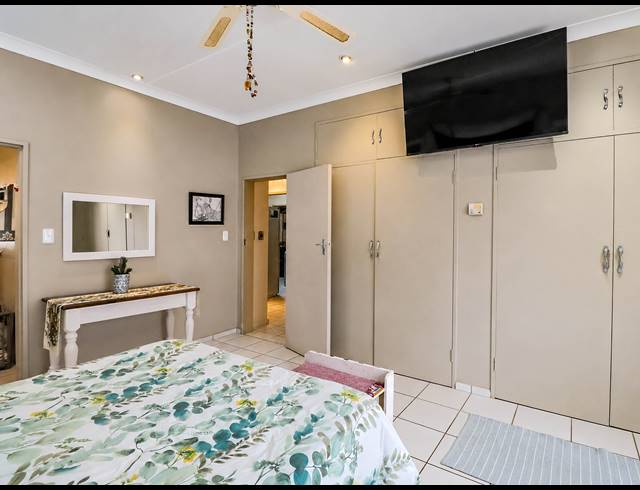 4 BEDROOM HOUSE FOR SALE IN LYTTELTON MANOR